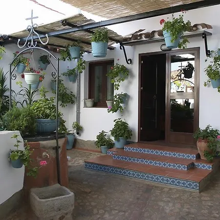 Casa Del Abuelo Martín *